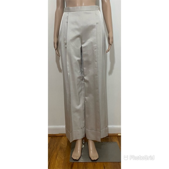 The Row Wionda wide-leg in stretch wool with relaxed cuffed leg - Picture 3 of 11